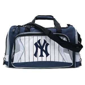  New York Yankees Mlb Flyby Duffle Bag: Sports & Outdoors