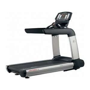  Life Fitness Platinum Club Achieve Treadmill: Sports 