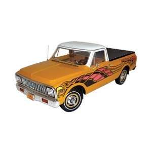   Pickup Truck Yellow with Eagle Stripes 1/18 #50879: Toys & Games