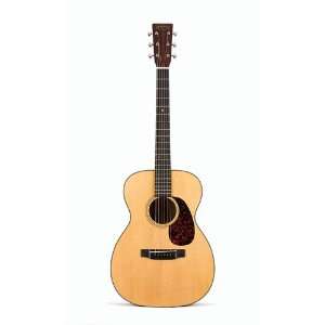  Martin 00 18V Acoustic Guitar: Musical Instruments