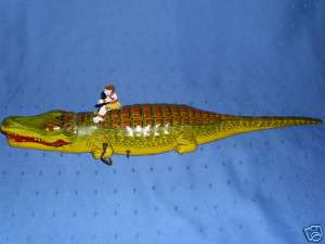 Chein windup litho alligator vintage toy  