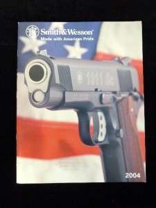 2004 SMITH & WESSON Handgun Gun Firearm Retail Sales Catalog Revolvers 