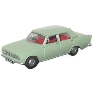  FORD ZEPHYR PALE GREEN: Home & Kitchen
