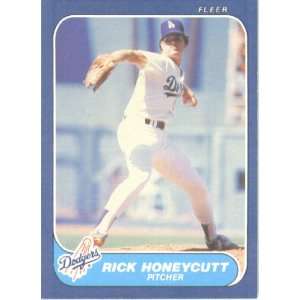  1986 Fleer # 132 Rick Honeycutt Los Angeles Dodgers 