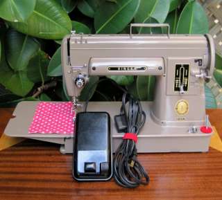 1951 Singer Model 301 (301A) Long Bed Sewing Machine ~ Featherweight 