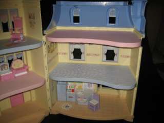 LOVING FAMILY SWEET SOUNDS TALKING DOLLHOUSE Doll House For Furniture 