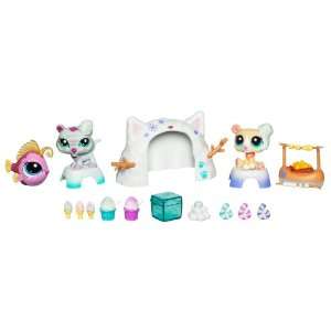   Littlest Pet Shop Themed Play Pack   Winter Ice Capades Toys & Games