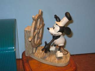   Collectors Club WDCC 5 Yr Ann Steamboat Willie Mickeys Debut MIB COA