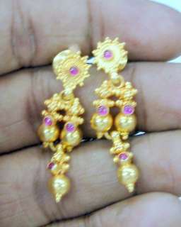VINTAGE 22 CT SOLID GOLD DANGLE EARRING PAIR  