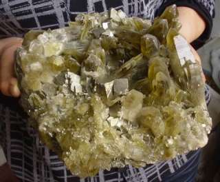 This item is natural smoke citrine quartz crystal cluster points 