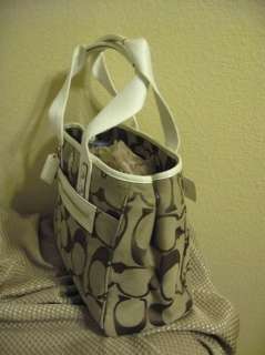 NEW COACH Daisy Sig Lg Tote MFSRP $248 Brown/White (50% discount 