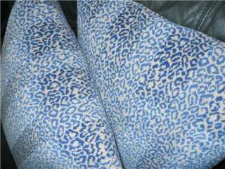 Throw pillows SCALAMANDRE velvet CORBET Blue tones animal design 