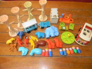   FISHER PRICE LITTLE PEOPLE LOT ZOO ANIMALS SCHOOL PLAYGROUND  