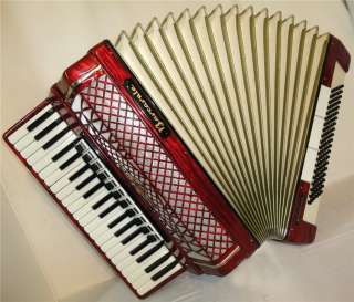 Nice German ACCORDION BARCAROLE Prominenz 120 bass. Condition is close 