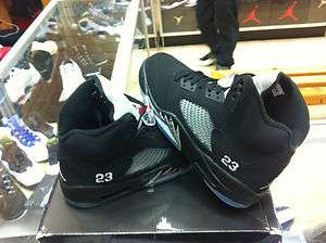 DS Air Jordan 5 Retro Black/Red/Silver 136027 010 Sneaker Authority 