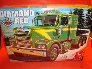 AMT Diamond Reo Semi Truck Unb. Model Kit  