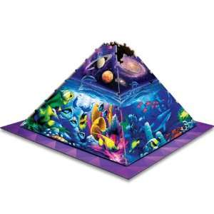  MasterPieces 3D Pyramid Puzzle   Worlds of Wonder Toys 