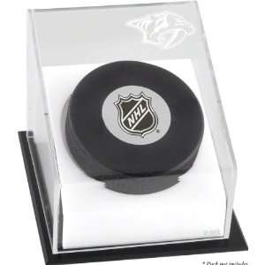  Nashville Predators Hockey Puck Logo Display Case: Sports 