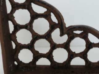 Cast Iron Set of 2 Bracket Brace Honeycomb SH028  