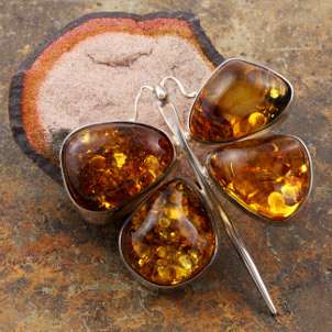 Beautiful amber butterfly pendant necklace