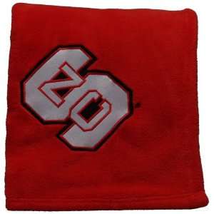  North Carolina State Wolfpack Embroidered Fleece Throw (50 