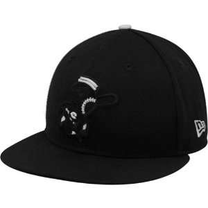   Cincinnati Reds Black Tonal Pop 59FIFTY Fitted Hat: Sports & Outdoors