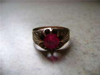 BEAUTIFUL RUBY & ROSE GOLD VICTORIAN LADIES RING  