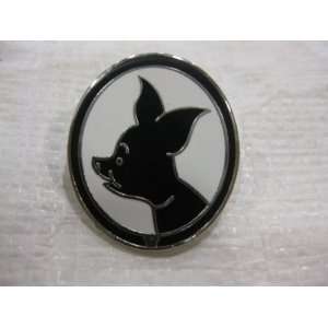   Disney Pin Piglet 2009 Silhouette Hidden Mickey (2 of 7): Toys & Games