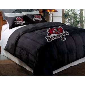  Tampa Bay Buccaneers Embroidered Comforter Set   Twin/Full 