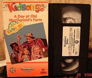 Kidsongs A DAY AT OLD MACDONALDS FARM Vhs View Master FREE US EXP 