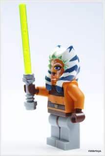 LEGO® Star Wars™ Figur Ahsoka™ mit neon Laserschwert  