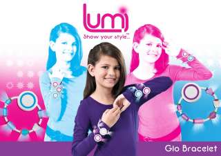 LUMI GLO JEWELLERY BRACELET / NECKLACE / BAG CHARMS OR USB BAND WATCH 