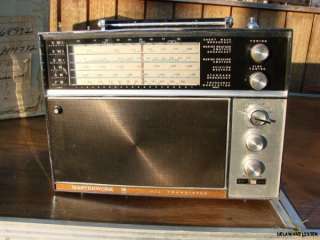 ANTIQUE VINTAGE TUBE RADIO 1970 CBS MASTERWORKS SHORTWAVE TRANSISTER 