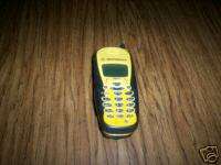 Motorola Nextel i700 Plus Cell Phone Yellow  