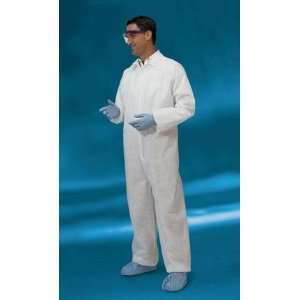 Cardinal Health Fluid Resistant Coveralls, Medium  