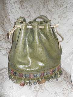 Green Sharif Snakeskin Leather Purse Drawstring Handbag  