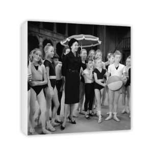  Dame Margot Fonteyn   Canvas   Medium   30x45cm