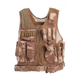   Hunting Assault Vest w/ Right Handed Quick Draw Pistol Holster: Sports