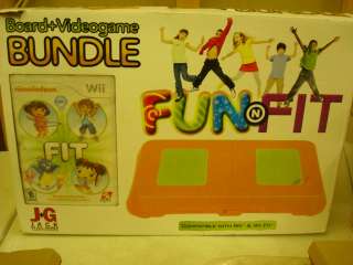 Fun n Fit Board + Video Game Bundle Nickelodeon Wii  